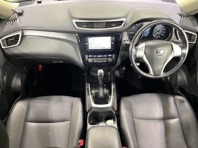 エクストレイル2.0 20S エマージェンシーブレーキパッケージ