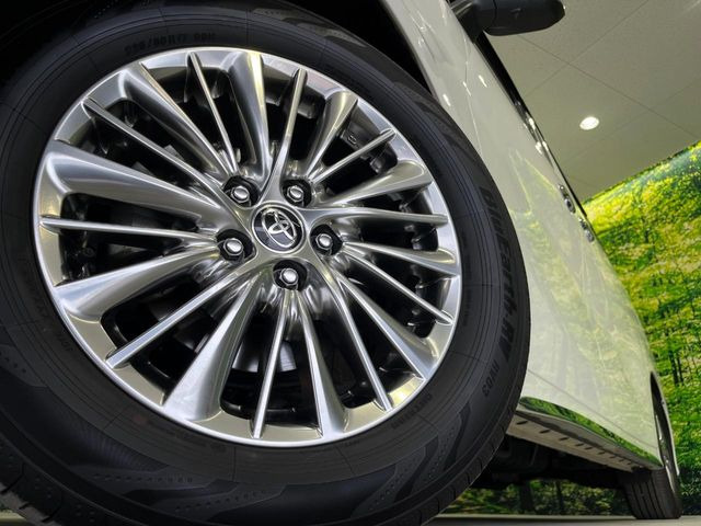 �y����17�C���`�A���~�z�C�[���z�O�ςɃ}�b�`���������A���~�z�C�[���𑕒����Ă���܂��B�e��ЊO�A���~�z�C�[����A�X�^�b�h���X�^�C�����戵�����Ă���܂��B���񂲑��k����������