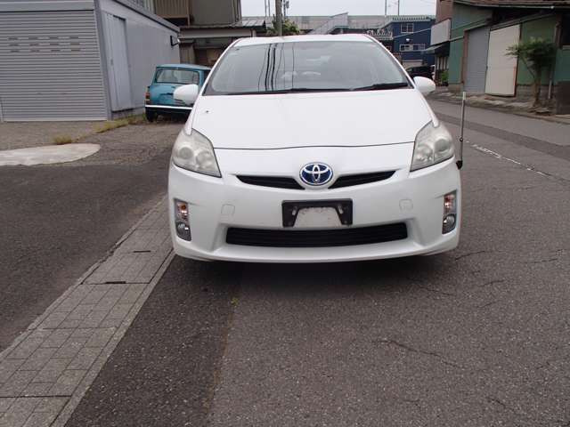 プリウス1.8 S