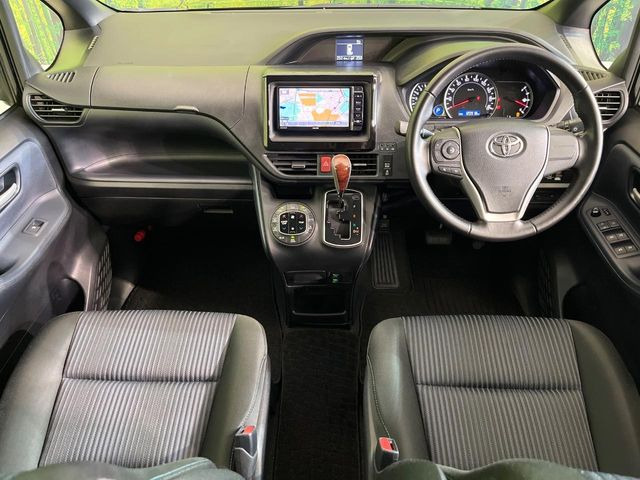 ヴォクシー2.0 ZS