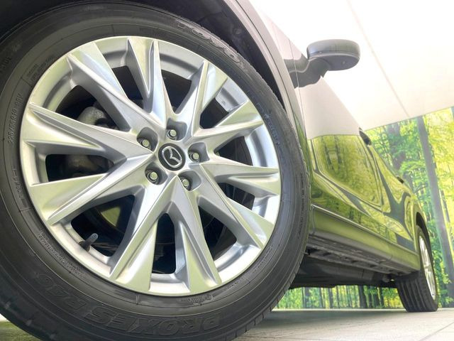 �y����19�C���`�A���~�z�C�[���z�O�ςɃ}�b�`���������A���~�z�C�[���𑕒����Ă���܂��B�e��ЊO�A���~�z�C�[����A�X�^�b�h���X�^�C�����戵�����Ă���܂��B���񂲑��k����������