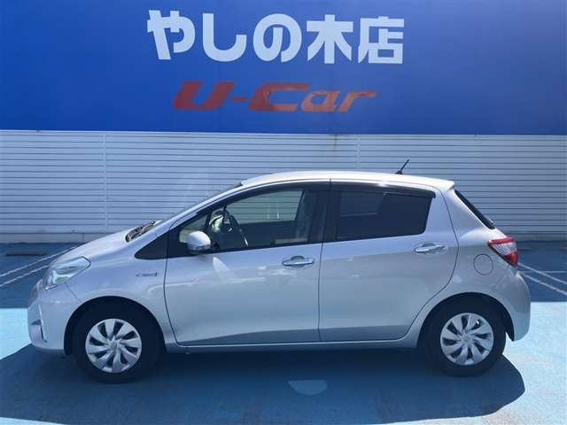 ヴィッツ1.5 ハイブリッド F セーフティ エディション