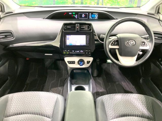 プリウス1.8 S セーフティ プラス