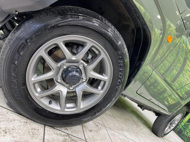 �y����16�C���`�A���~�z�C�[���z�O�ςɃ}�b�`���������A���~�z�C�[���𑕒����Ă���܂��B�e��ЊO�A���~�z�C�[����A�X�^�b�h���X�^�C�����戵�����Ă���܂��B���񂲑��k����������
