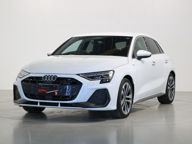 A3スポーツバック40 TFSI クワトロ Sライン 4WD