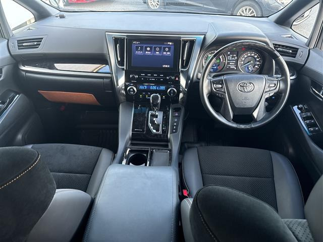 アルファードハイブリッド 2.5 S タイプゴールド E-Four 4WD
