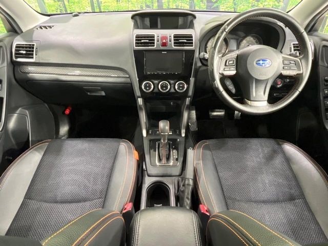 フォレスター2.0 エックスブレイク 4WD