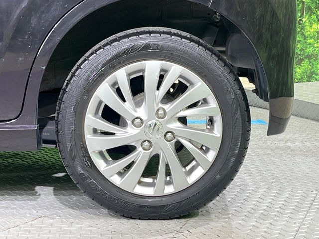 �y����14�C���`�A���~�z�C�[���z�O�ςɃ}�b�`���������A���~�z�C�[���𑕒����Ă���܂��B�e��ЊO�A���~�z�C�[����A�X�^�b�h���X�^�C�����戵�����Ă���܂��B���񂲑��k����������