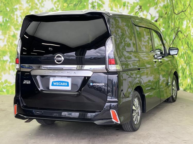セレナ1.2 e-POWER ハイウェイスターV