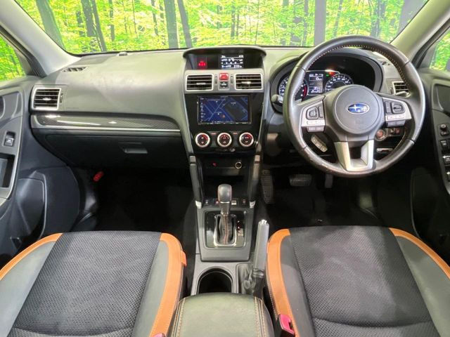 フォレスター2.0 エックスブレイク 4WD