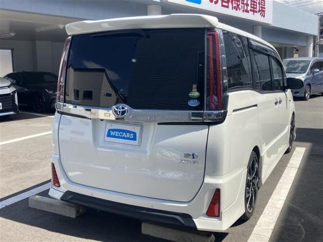 ノア1.8 ハイブリッド Si W×B II