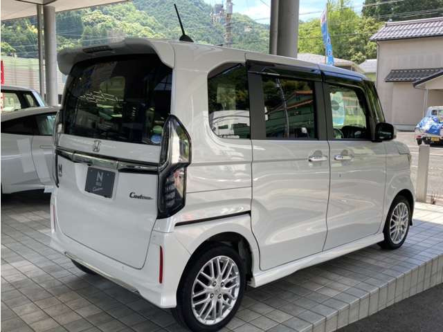 N-BOXカスタムL ターボ 4WD