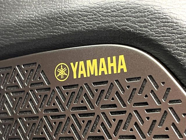 �yYAMAHA�T�E���h�V�X�e���z���[�J�[�I�v�V�����̍��i�ʃT�E���h�V�X�e���𓋍ځB��p�̃`���[�j���O���{���ꂽ�召�l�X�ȃX�s�[�J�[����ǎ��ȃT�E���h���t�ł��A�Տꊴ���ӂ�鉹����Ԃ����o���܂��B
