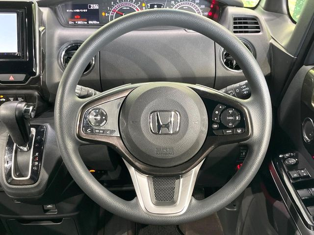 �y�X�e�A�����O�X�C�b�`�z�^�]���A�O������ڐ������炷���ƂȂ��A�I�[�f�B�I���̑��삪�\�ȕ֗��@�\!���S&���K�ȃh���C�u�����o���Ă���܂���