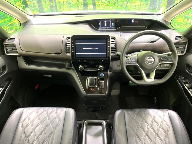 セレナ1.2 e-POWER ハイウェイスターG
