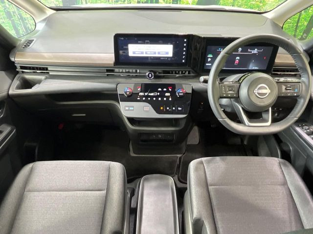 セレナ1.4 e-POWER ハイウェイスターV