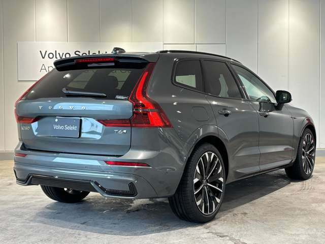 XC60ウルトラ T6 AWD プラグイン ハイブリッド 4WD
