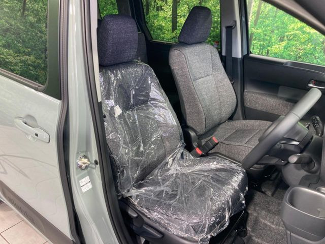 もちろん車内はキレイです♪よりクリーンな状態をキープしたいお客様には『ナノゾーンコート』がおすすめ!新型コロナウイルス対策や、除菌・消臭に効果を発揮し多くの方にご好評いただいております。