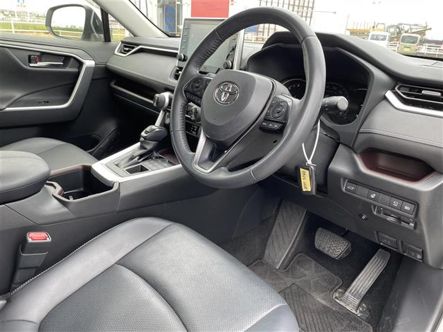 RAV42.0 G 4WD