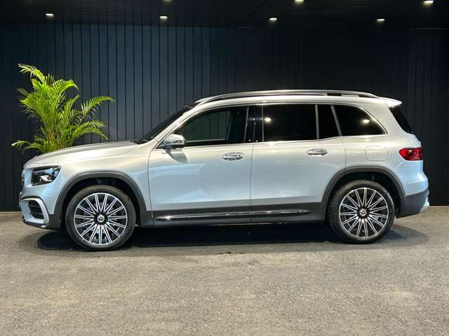 GLBGLB200d 4マチック AMGラインパッケージ 4WD