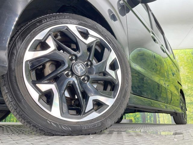�y�����A���~�z�C�[���z�O�ςɃ}�b�`���������A���~�z�C�[���𑕒����Ă���܂��B�e��ЊO�A���~�z�C�[����A�X�^�b�h���X�^�C�����戵�����Ă���܂��B���񂲑��k����������