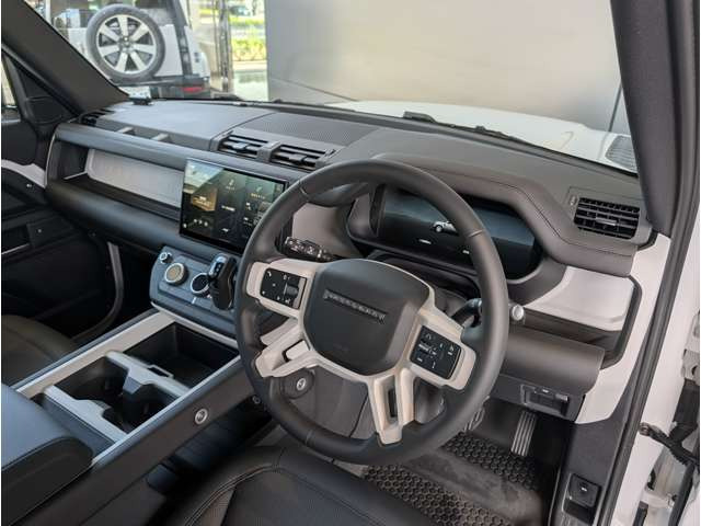 ディフェンダー110 S 3.0L D350 ディーゼル 4WD