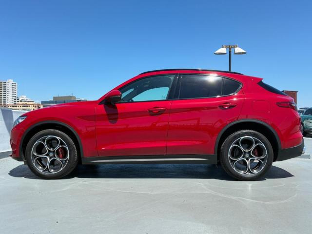 ステルヴィオ2.2 ターボ ディーゼル Q4 スポーツパッケージ 4WD