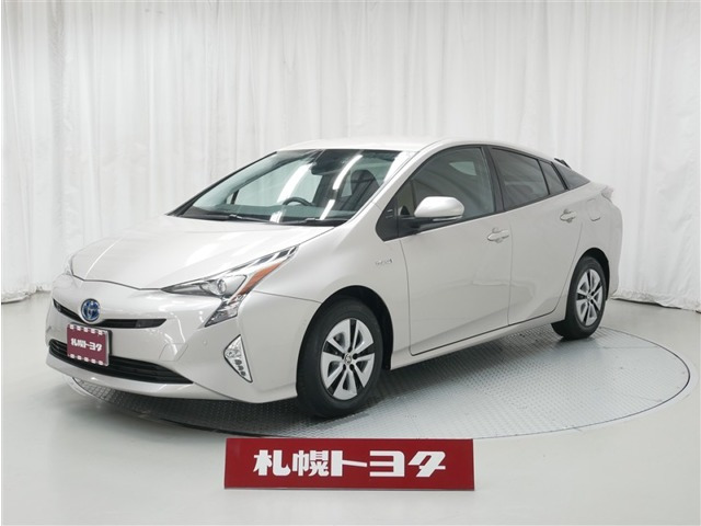 プリウス1.8 A E-Four 4WD
