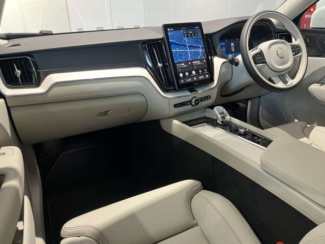 XC60ウルトラ B5 AWD 4WD