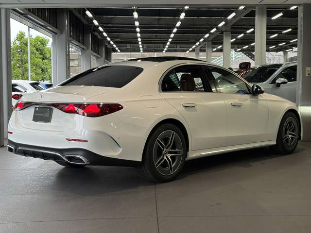 EクラスE200 アバンギャルド AMGラインパッケージ (ISG)