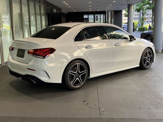 AクラスAMG A35 4マチック 4WD