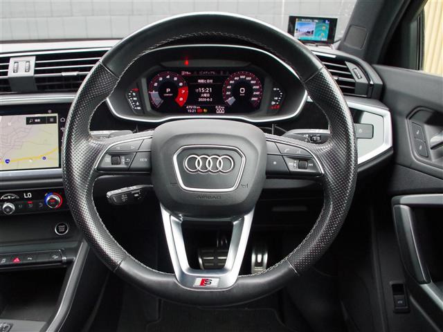Q335 TFSI Sライン