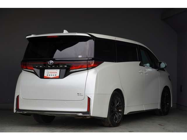 ヴェルファイアハイブリッド 2.5 Z プレミア E-Four 4WD