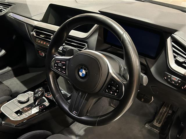 2シリーズグランクーペM235i xドライブ 4WD
