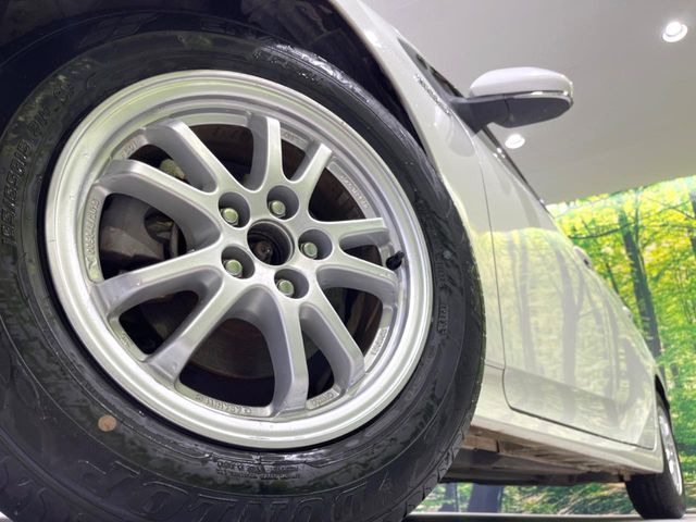 �y15�C���`�A���~�z�C�[���z�O�ςɃ}�b�`�����A���~�z�C�[���𑕒����Ă���܂��B�e��A���~�z�C�[����A�X�^�b�h���X�^�C�����戵�����Ă���܂��B���񂲑��k����������