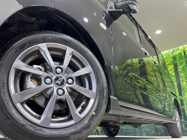 �y����14�C���`�A���~�z�C�[���z�O�ςɃ}�b�`���������A���~�z�C�[���𑕒����Ă���܂��B�e��ЊO�A���~�z�C�[����A�X�^�b�h���X�^�C�����戵�����Ă���܂��B���񂲑��k����������