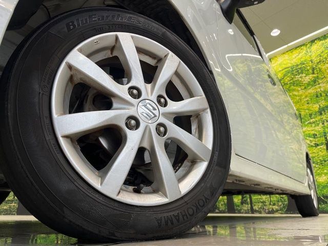 �y����14�C���`�A���~�z�C�[���z�O�ςɃ}�b�`���������A���~�z�C�[���𑕒����Ă���܂��B�e��ЊO�A���~�z�C�[����A�X�^�b�h���X�^�C�����戵�����Ă���܂��B���񂲑��k����������