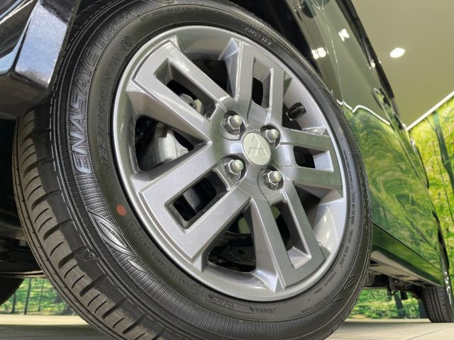�y����15�C���`�A���~�z�C�[���z�O�ςɃ}�b�`���������A���~�z�C�[���𑕒����Ă���܂��B�e��ЊO�A���~�z�C�[����A�X�^�b�h���X�^�C�����戵�����Ă���܂��B���񂲑��k����������