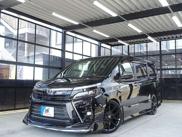 ヴォクシー2.0 ZS 煌