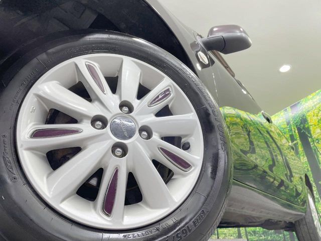 �y����14�C���`�A���~�z�C�[���z�O�ςɃ}�b�`���������A���~�z�C�[���𑕒����Ă���܂��B�e��ЊO�A���~�z�C�[����A�X�^�b�h���X�^�C�����戵�����Ă���܂��B���񂲑��k����������