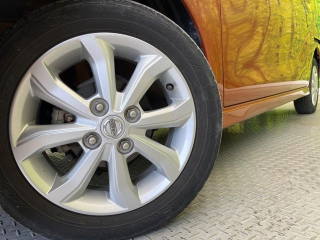 �y����14�C���`�A���~�z�C�[���z�O�ςɃ}�b�`���������A���~�z�C�[���𑕒����Ă���܂��B�e��ЊO�A���~�z�C�[����A�X�^�b�h���X�^�C�����戵�����Ă���܂��B���񂲑��k����������