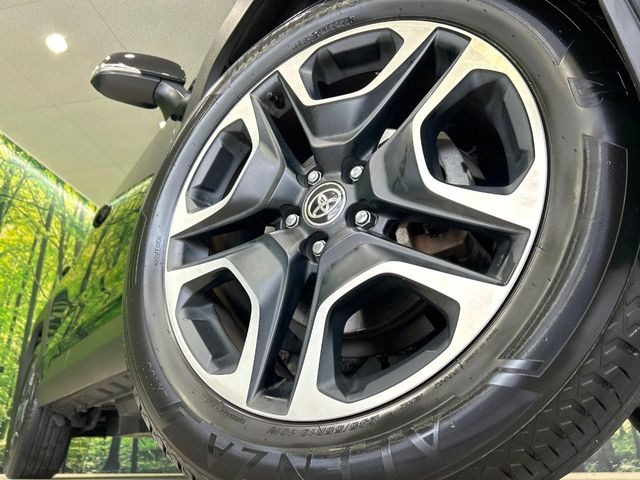 �y����19�C���`�A���~�z�C�[���z�O�ςɃ}�b�`���������A���~�z�C�[���𑕒����Ă���܂��B�e��ЊO�A���~�z�C�[����A�X�^�b�h���X�^�C�����戵�����Ă���܂��B���񂲑��k����������