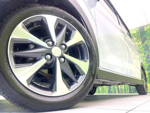 �y����15�C���`�A���~�z�C�[���z�O�ςɃ}�b�`���������A���~�z�C�[���𑕒����Ă���܂��B�e��ЊO�A���~�z�C�[����A�X�^�b�h���X�^�C�����戵�����Ă���܂��B���񂲑��k����������