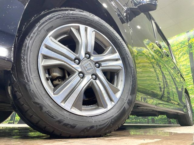 �y����16�C���`�A���~�z�C�[���z�O�ςɃ}�b�`���������A���~�z�C�[���𑕒����Ă���܂��B�e��ЊO�A���~�z�C�[����A�X�^�b�h���X�^�C�����戵�����Ă���܂��B���񂲑��k����������