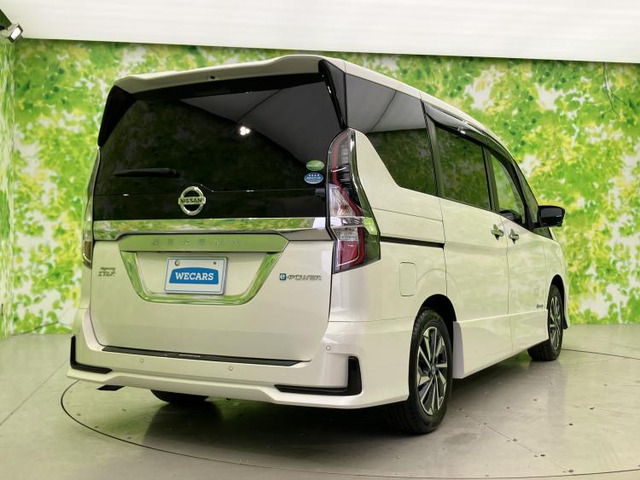 セレナ1.2 e-POWER ハイウェイスターV
