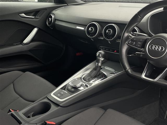 TTクーペ1.8 TFSI