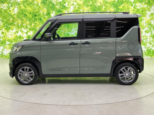 デリカミニT プレミアム 4WD