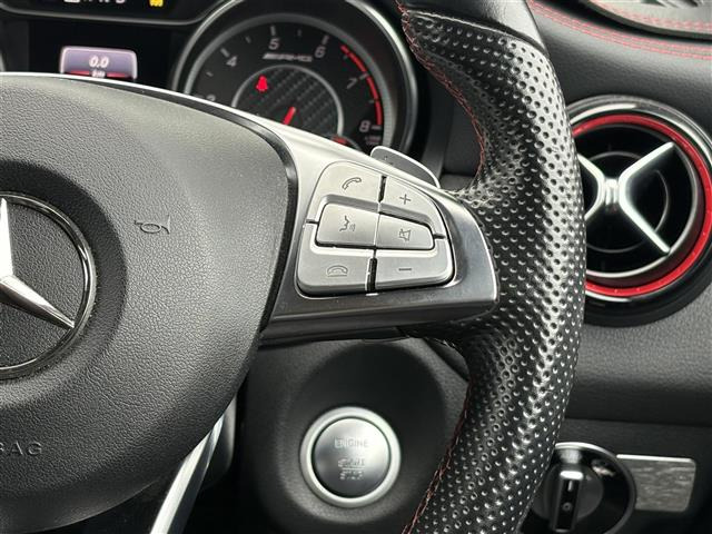 CLAクラスAMG CLA45 4マチック 4WD