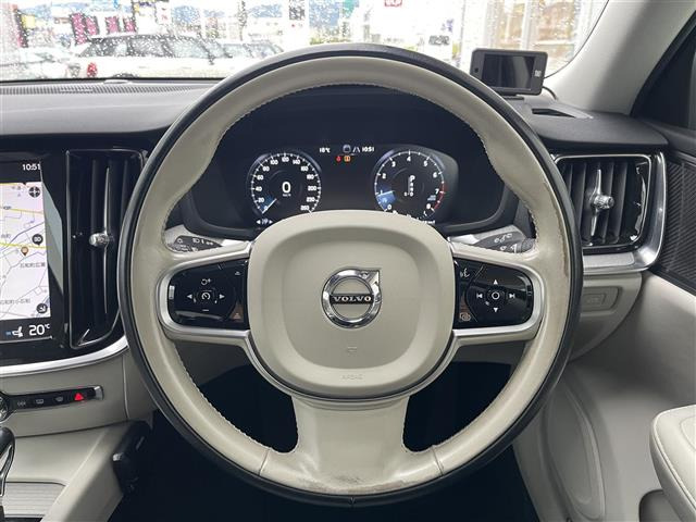 V60クロスカントリーT5 AWD プロ 4WD
