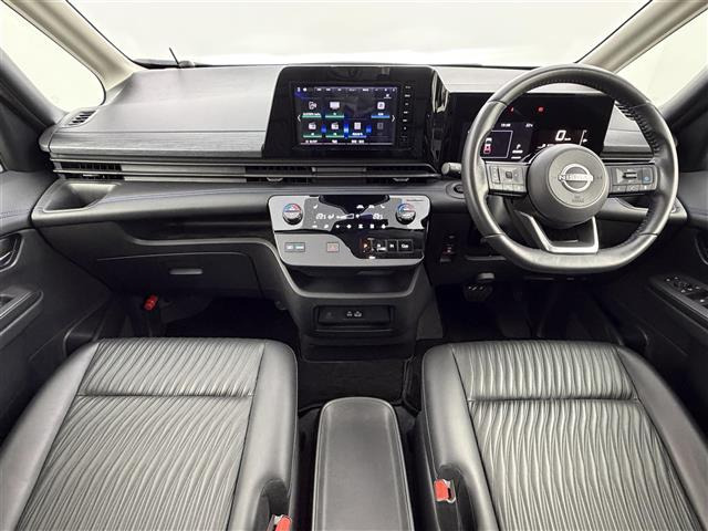 セレナ1.4 e-POWER AUTECH